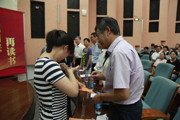 //www.tiyutouzhu.net/__local/2/B0/56/E4699F7652C5EB64D74A79B4A2C_FDF906A7_4DE81.jpg
