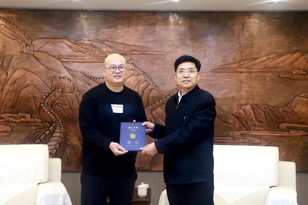 //www.tiyutouzhu.net/__local/B/9F/7E/62B9DACF14274A38526E28BBEA6_1F9B9731_13F28.jpg